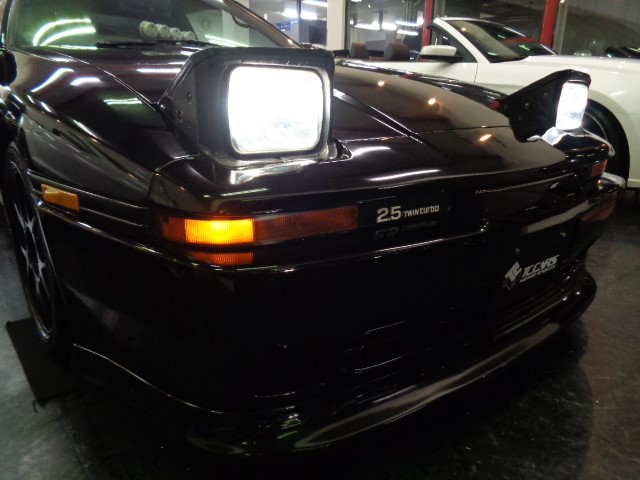 トヨタ・スープラ HKS ノックターナル - 左ハンドル仕様 (チェイスカー) TOYOTA > スープラ (DB型) | REAL