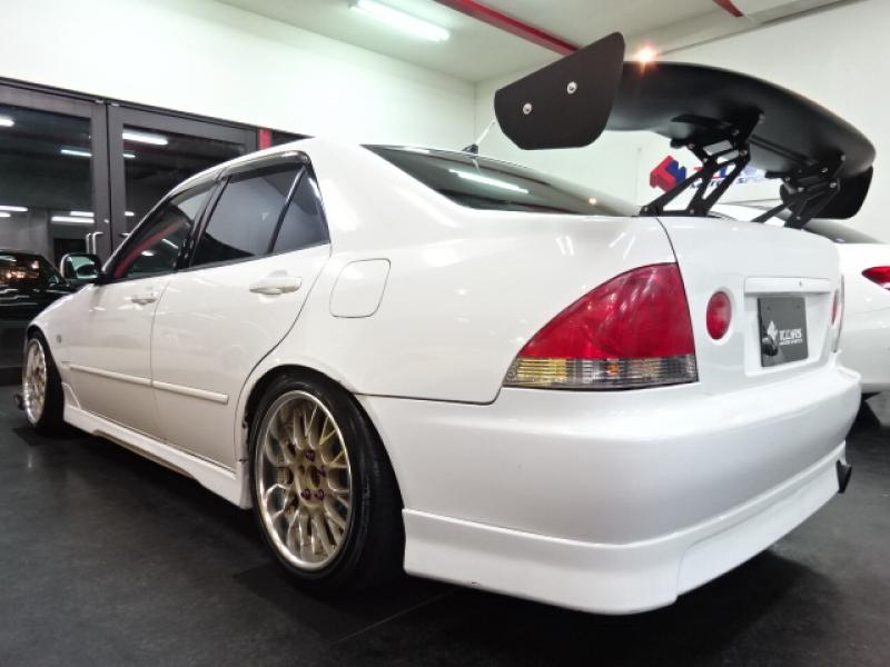 98 TOYOTA ALTEZZAのレビュー！欧州高級セダン対抗のスポーツ